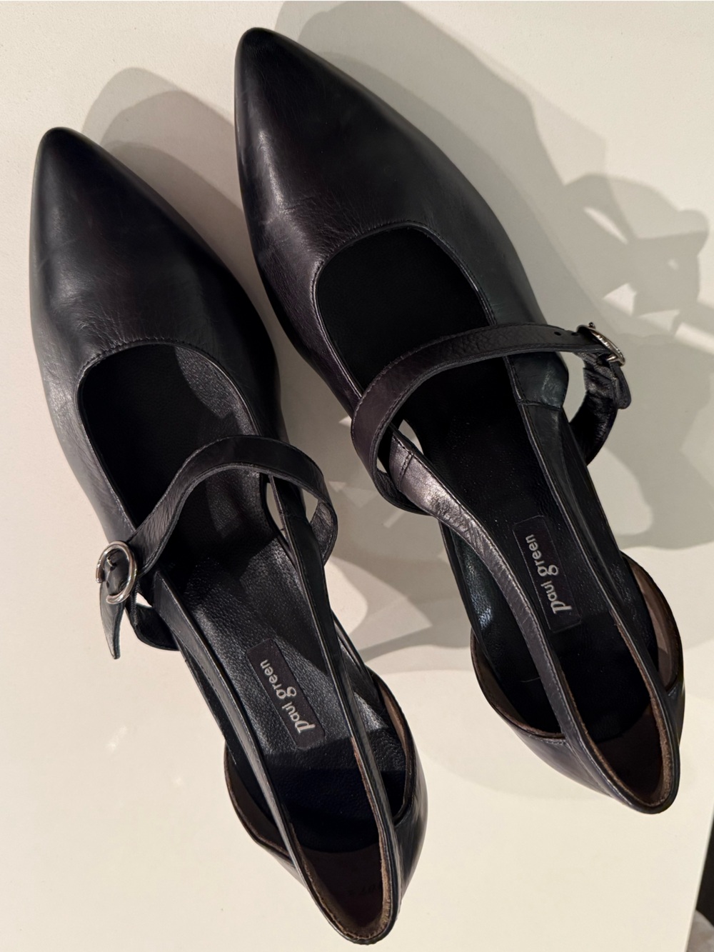 Paul Green MARA Mary Jane Kitten Heels Pump Black Size 9 US or 6.5 UK, Like New.